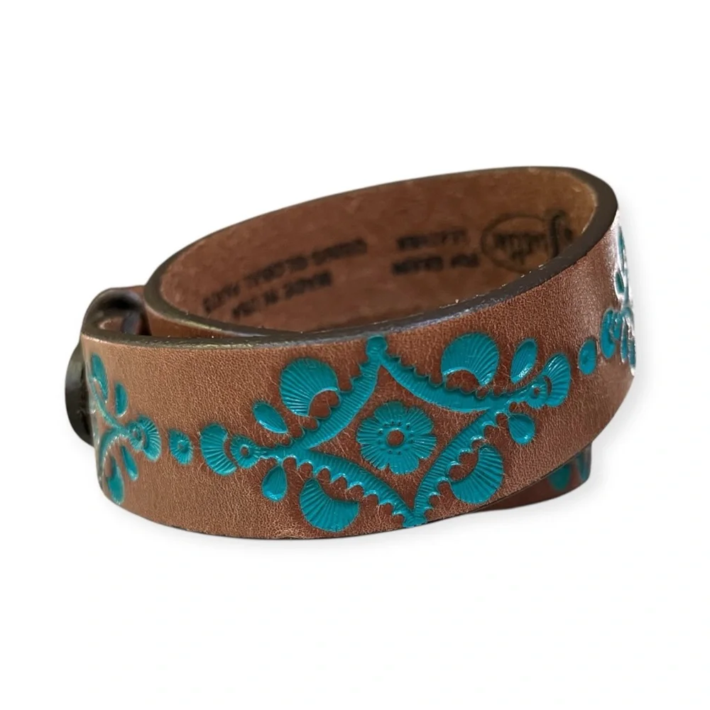 Justin® Girls The Hope Brown Belt With Oval Heart Buckle, 22,” Like New